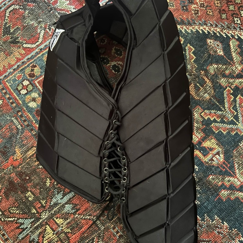 Tipperary Eventer Vest — equestrian riding protection - Picture 4 of 6